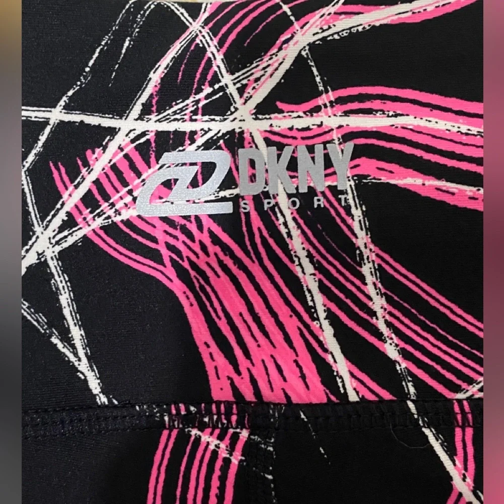 NWT DKNY Electric Shock Print High Waist Legging. - Picture 7 of 9